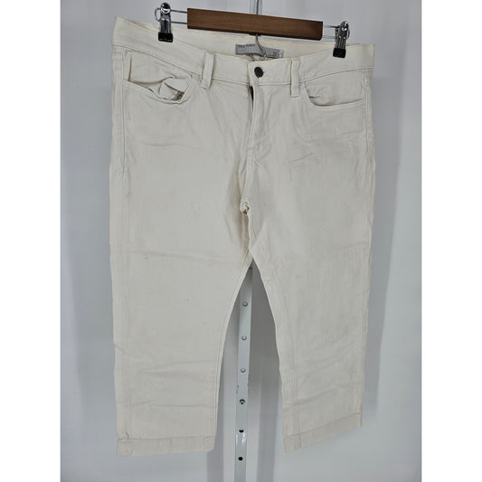 Old Navy Womens Sz 12 Capri Length Jeans White Slim Leg