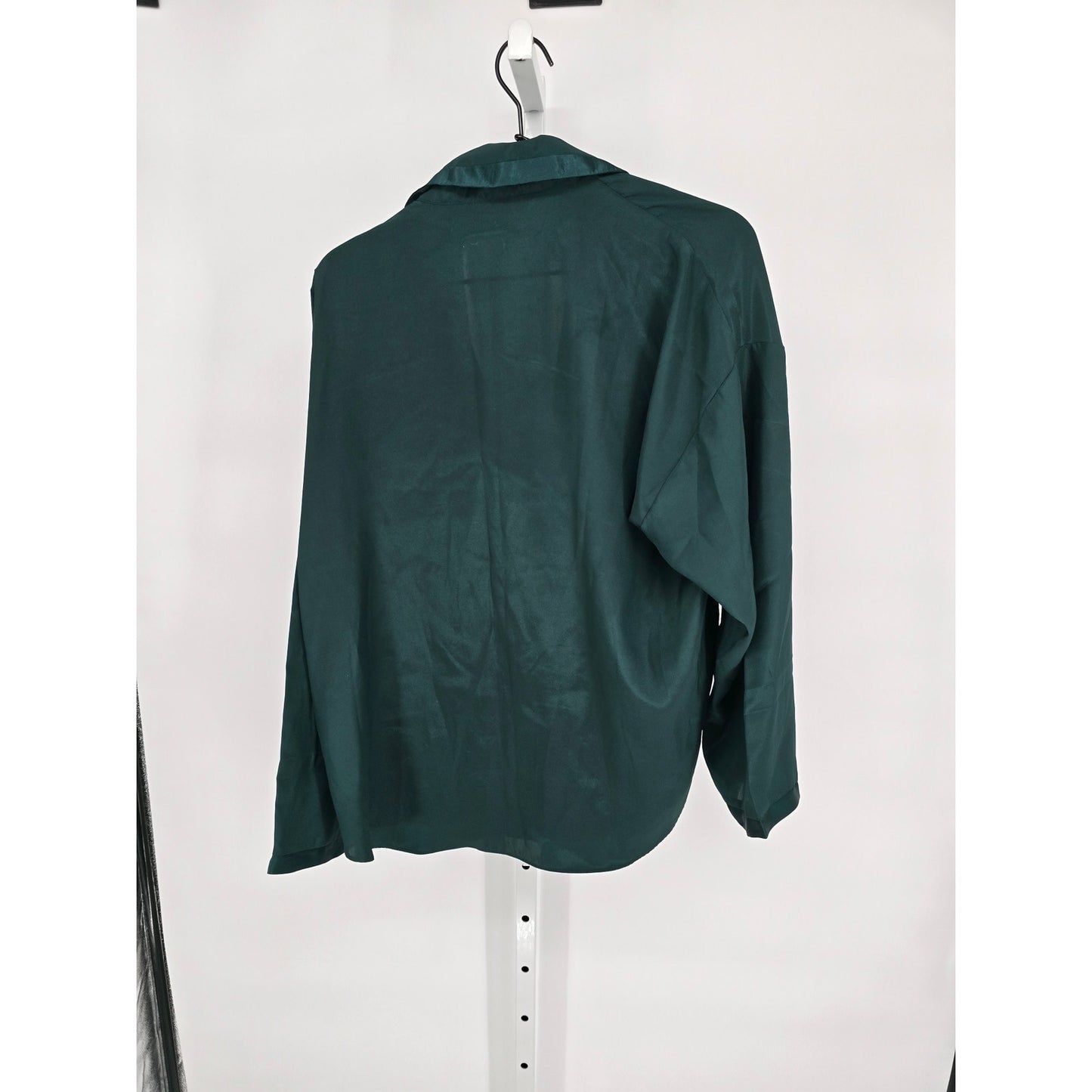 Victorias Secret Womens Sz M Long Sleeve Satin Pajama Shirt Forest Green