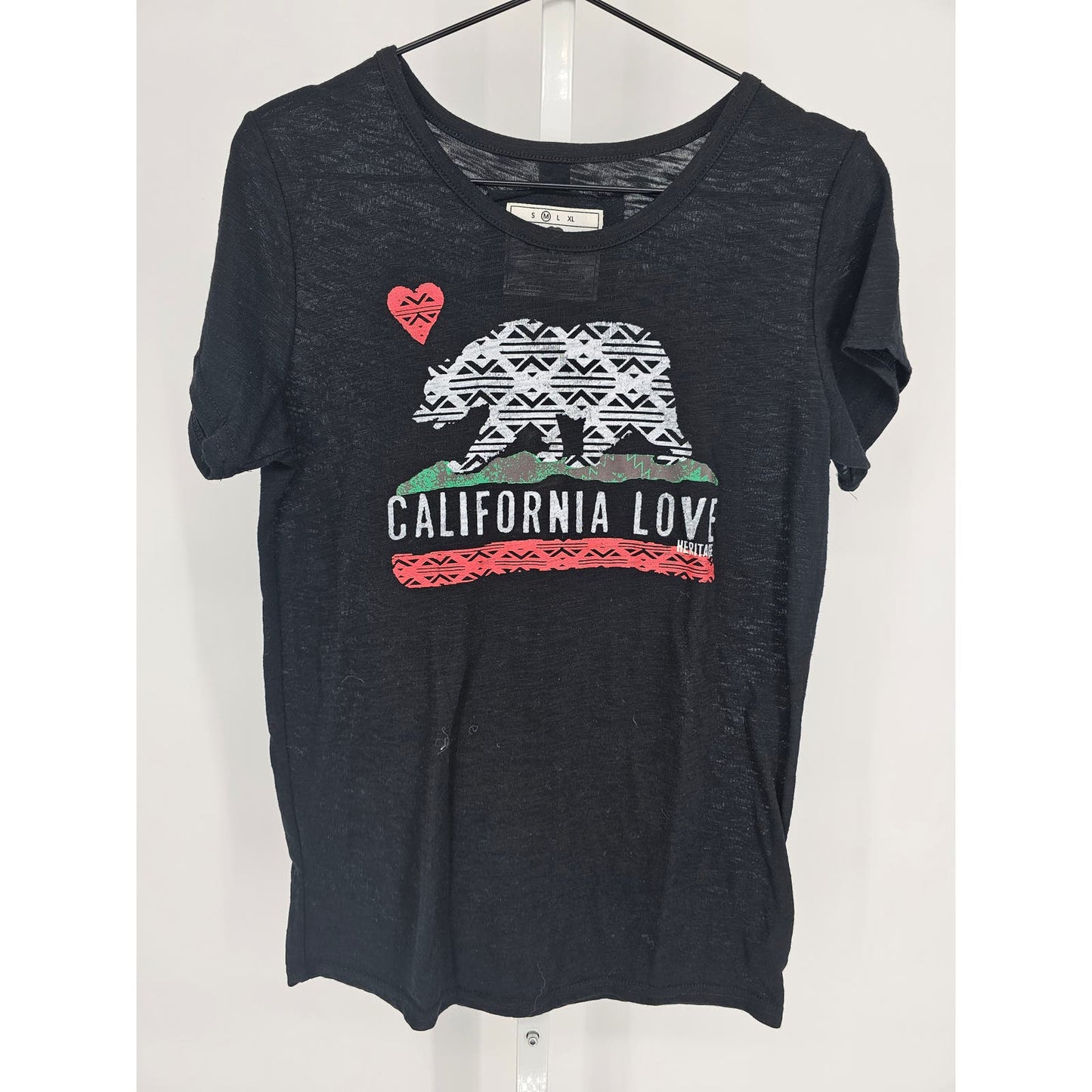 Reflex Womens Sz M Short Sleeve T Shirt California Love Black Bear Heart