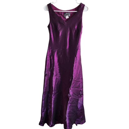 Alex Evenings Womens Sz 8P Sleeveless Maxi Dress Purple Metallic Shiny Formal