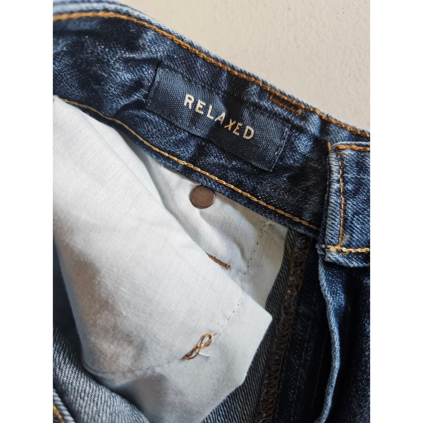 Aeropostale Mens Sz 28x30 Straight Leg MEdium Wash Blue Jeans