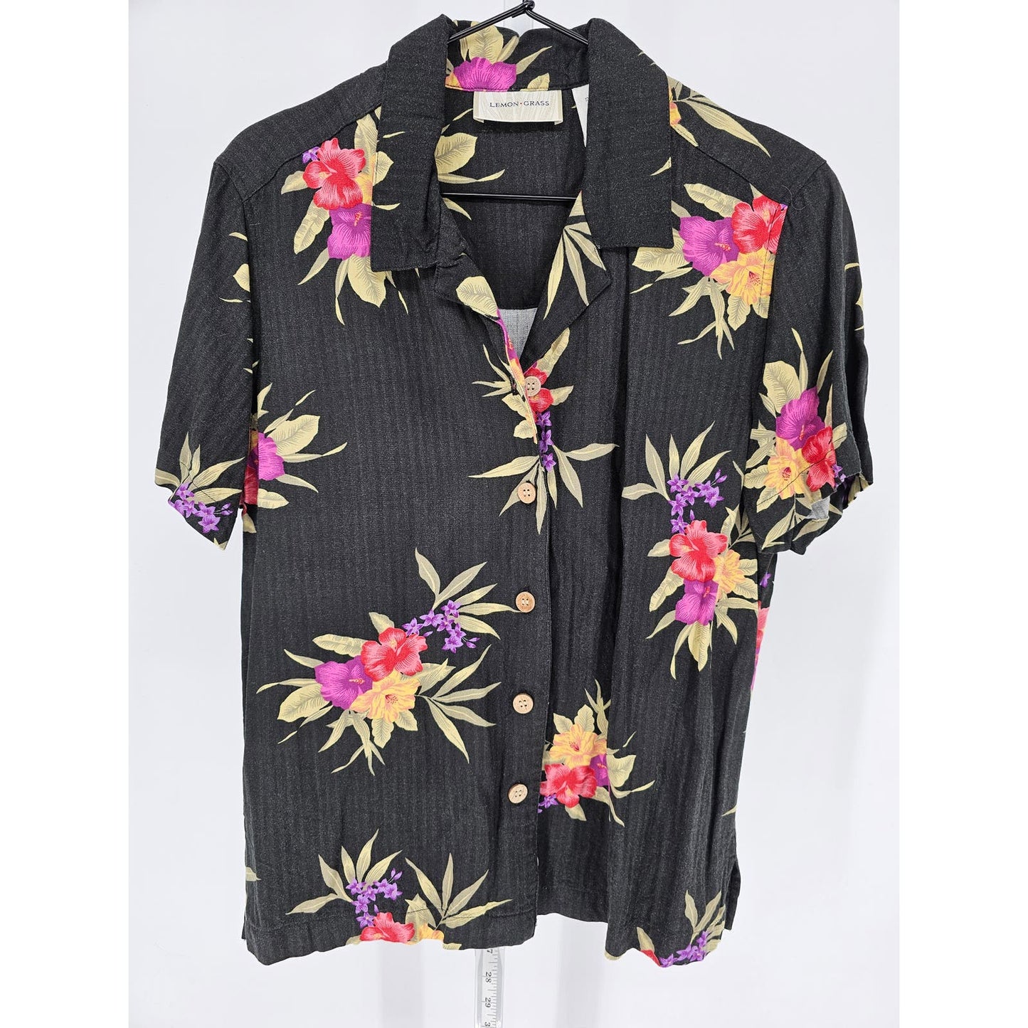 Lemon Grass Womens Sz M Short Sleeve Button Up Hawaiian Shirt Black Floral