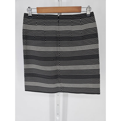 Ann Taylor LOFT Womens Sz 0 Straight Career Skirt Black White Above Knee