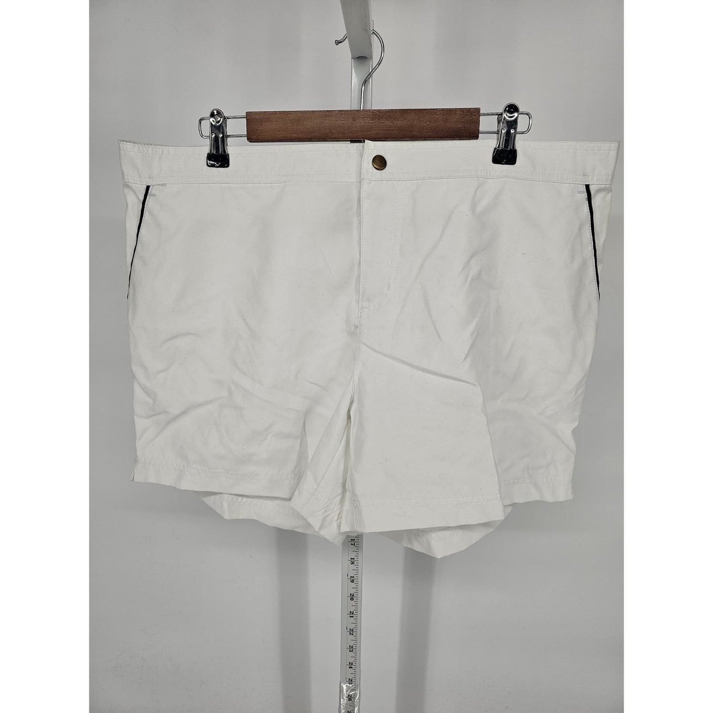 Catalina Womens Sz 1X Athletic Shorts White Black Trim