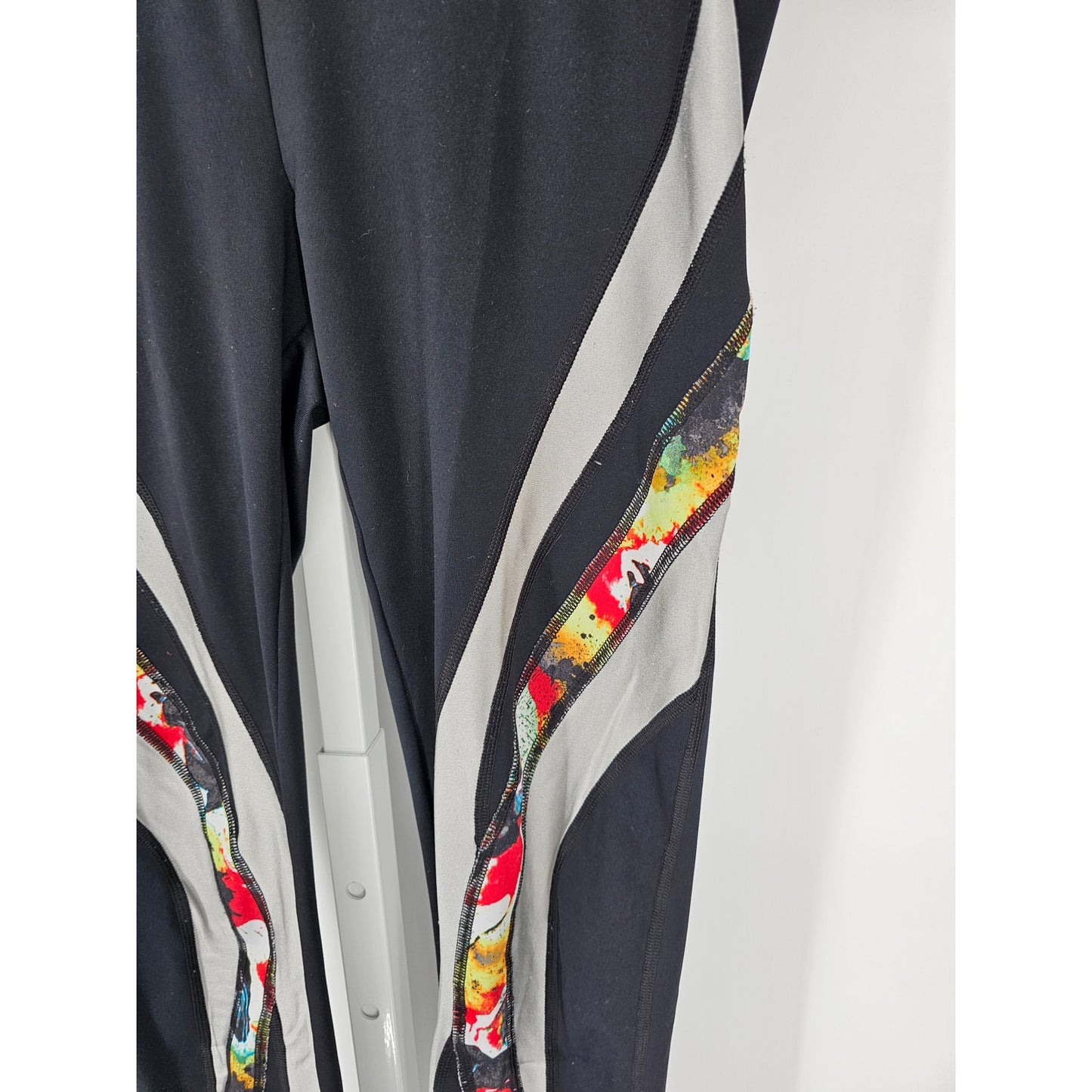 Fila Sport Womens Sz S Athletic Leggings Black Colorful Side Print Mid Rise