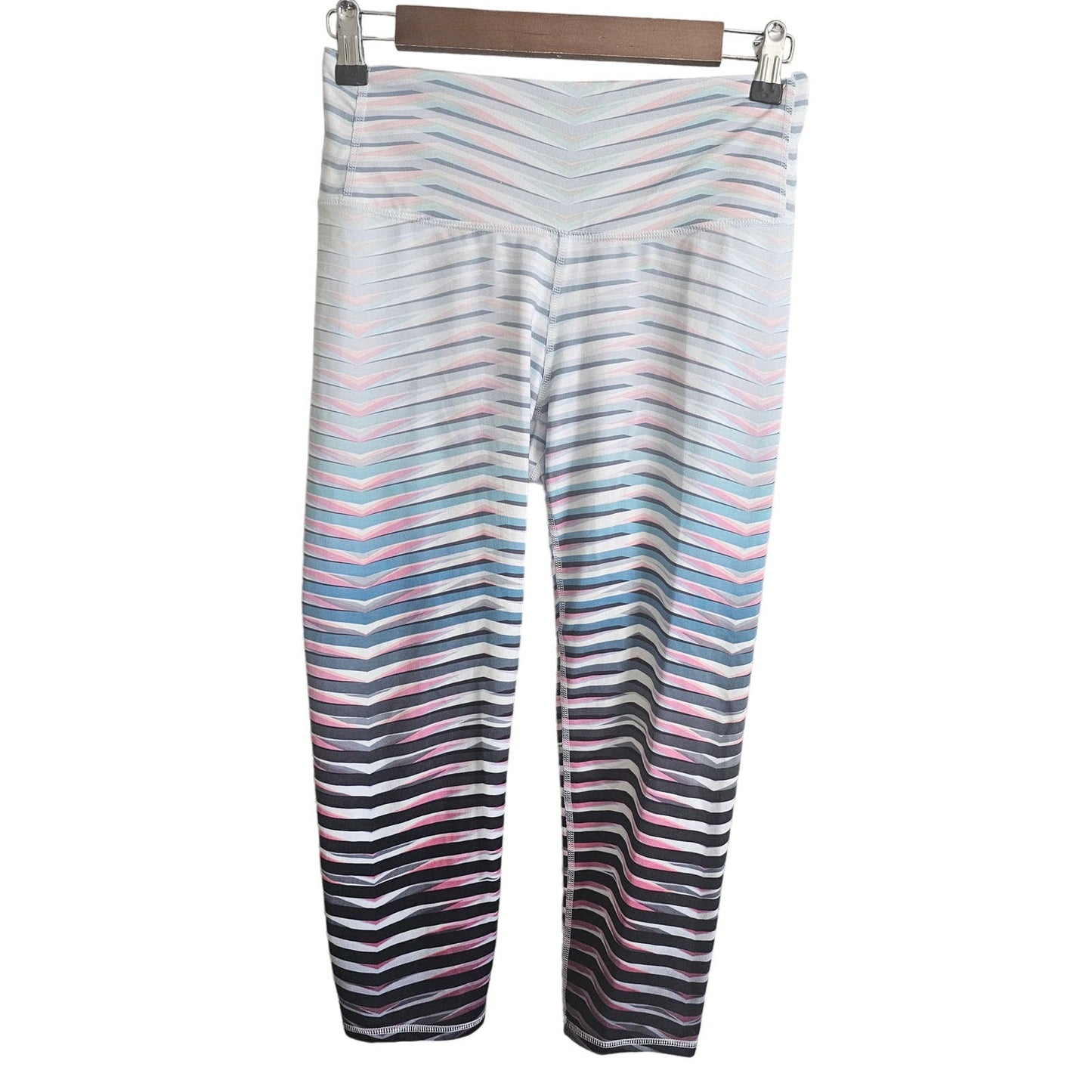 Athleta Womens Sz S High Rise Prism Chaturanga Capri Leggings Pastel Striped