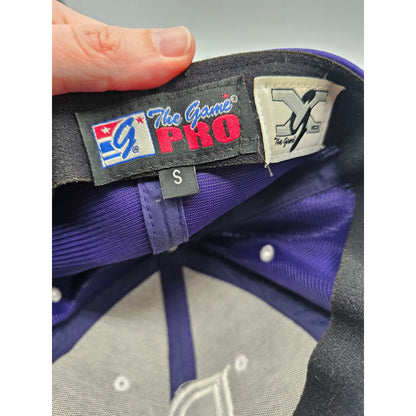 The Game Pro DC Huskies Mens Sz S Baseball Hat Purple Fitted