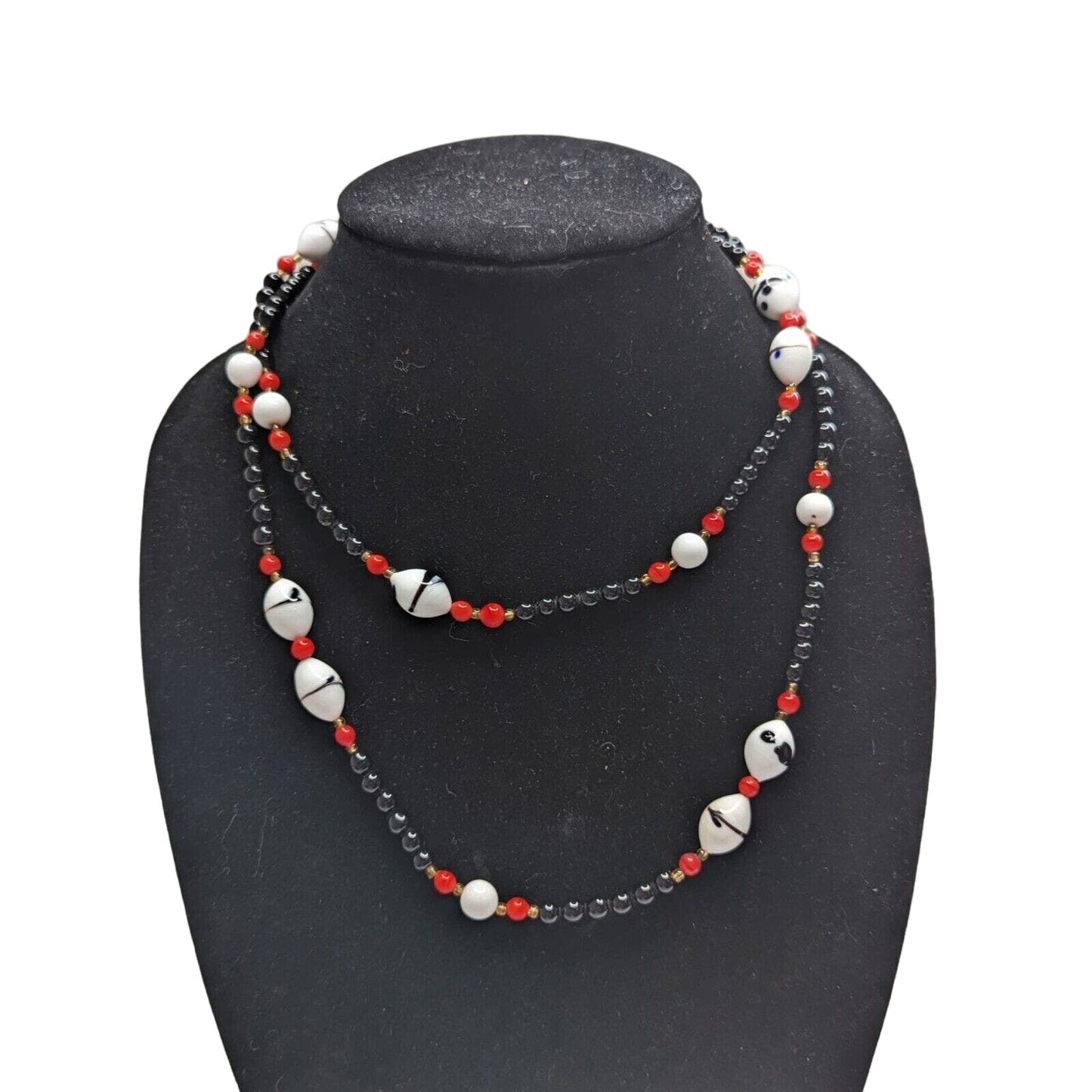 Vintage 1980s Glass Beaded Single Strand Necklace White Black Red