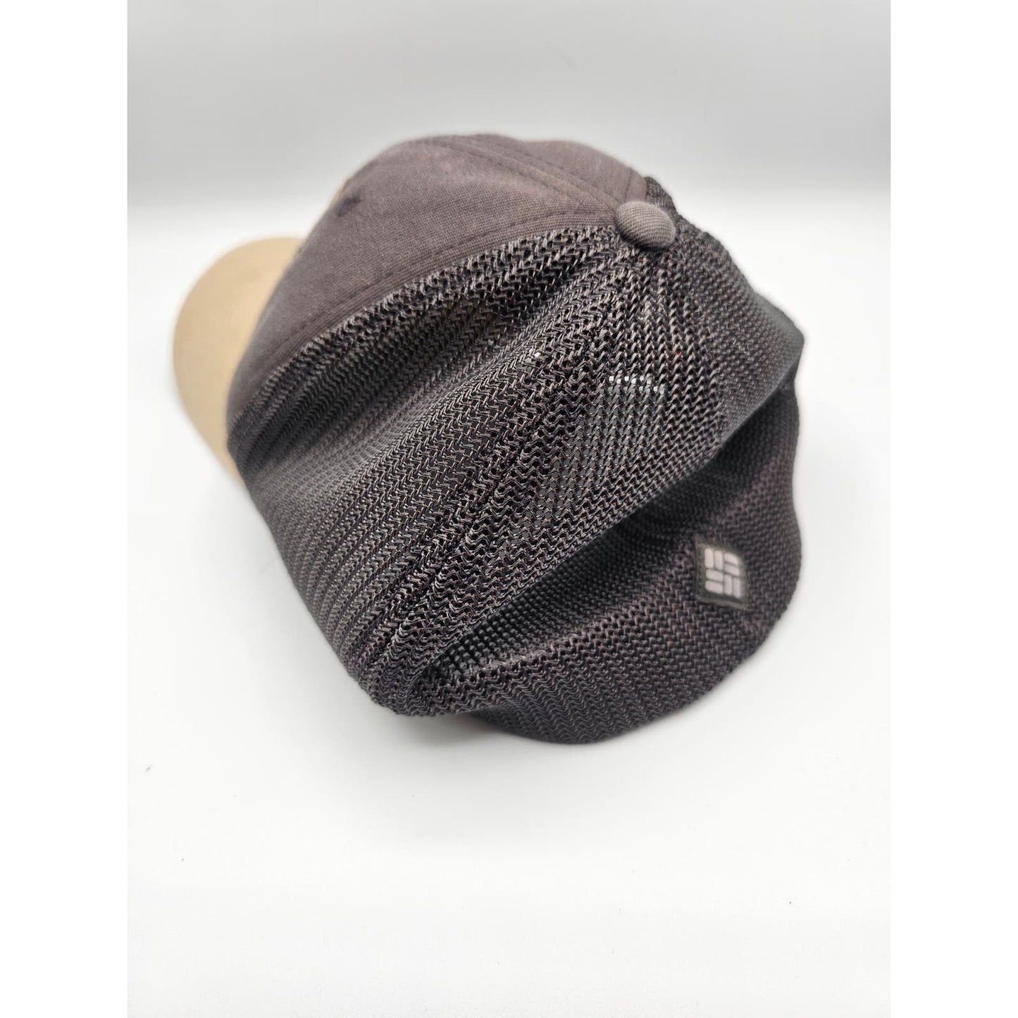 Columbia Rugged Outdoor Mesh Hat - American Flag Patch Sz M Flexfit Brown Tan