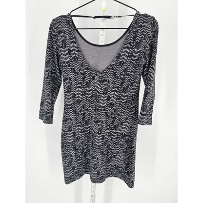 Nollie Womens Sz M 3/4 Sleeve Mini Dress Black Gray Feather Print Fitted