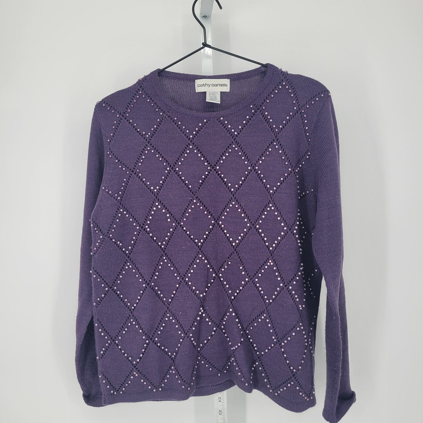 Cathy Daniels Womens Sz M Dark Purple Sweater Argyle Diamonds Pearl Accent