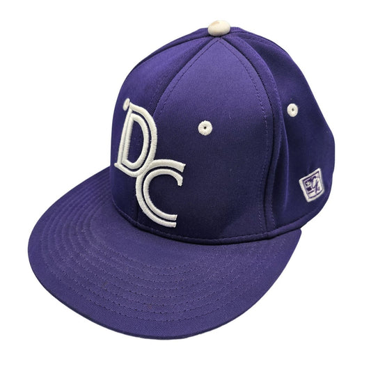 The Game Pro DC Huskies Mens Sz S Baseball Hat Purple Fitted