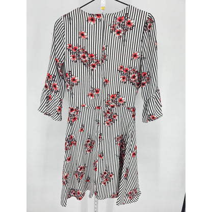 Takara Juniors Sz 5 Knee Length Bell Sleeve Faux Wrap Dress Striped Floral