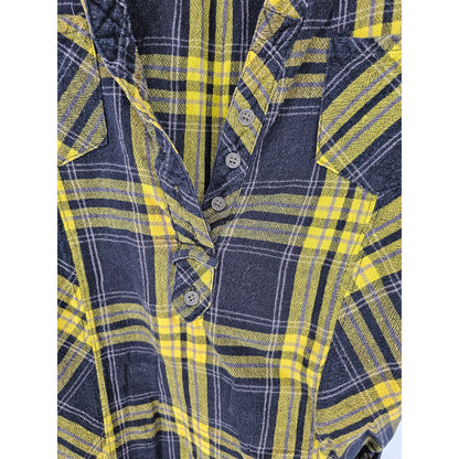 Love Notes Womens Sz M Tab Sleeve Pullover Plaid Shirt Black Yellow Cotton