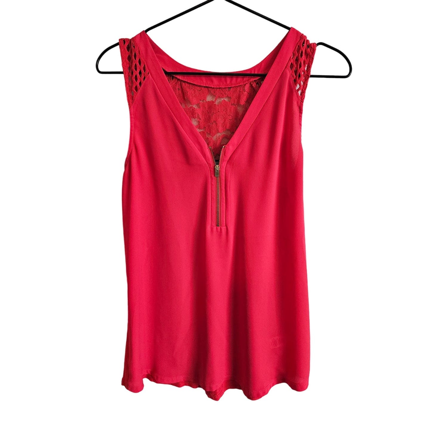 Express Womens Sz S Sleeveless Blouse Red Lace Back Zip Front