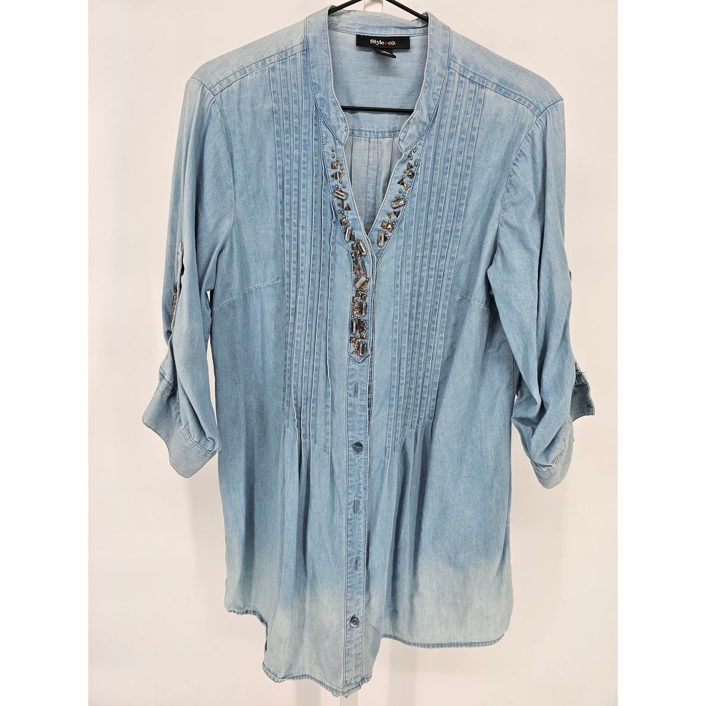 Style & Co Womens Sz M Ombre Chambray Cotton Blouse Blue Embellished Neckline