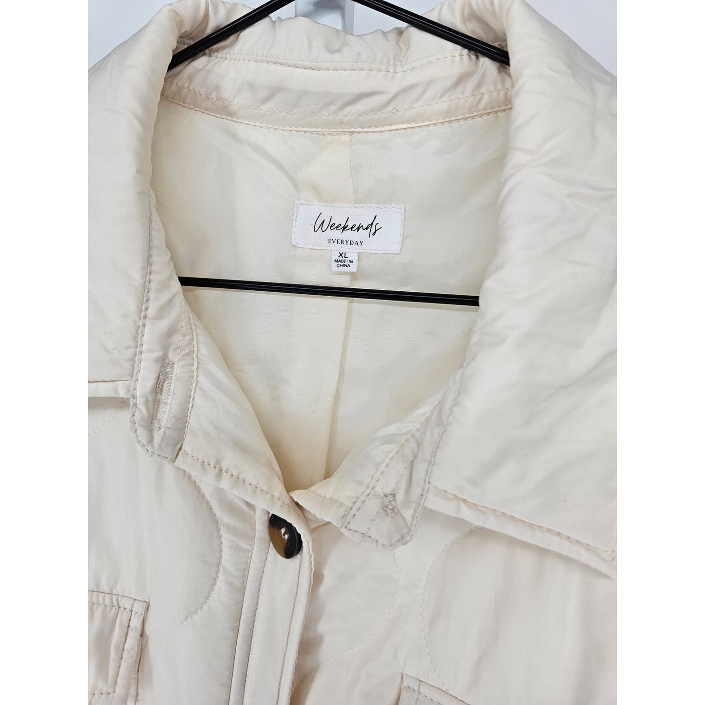 Weekends Everyday Womens Sz XL Quilted Button Up Jacket Ivory Puffer