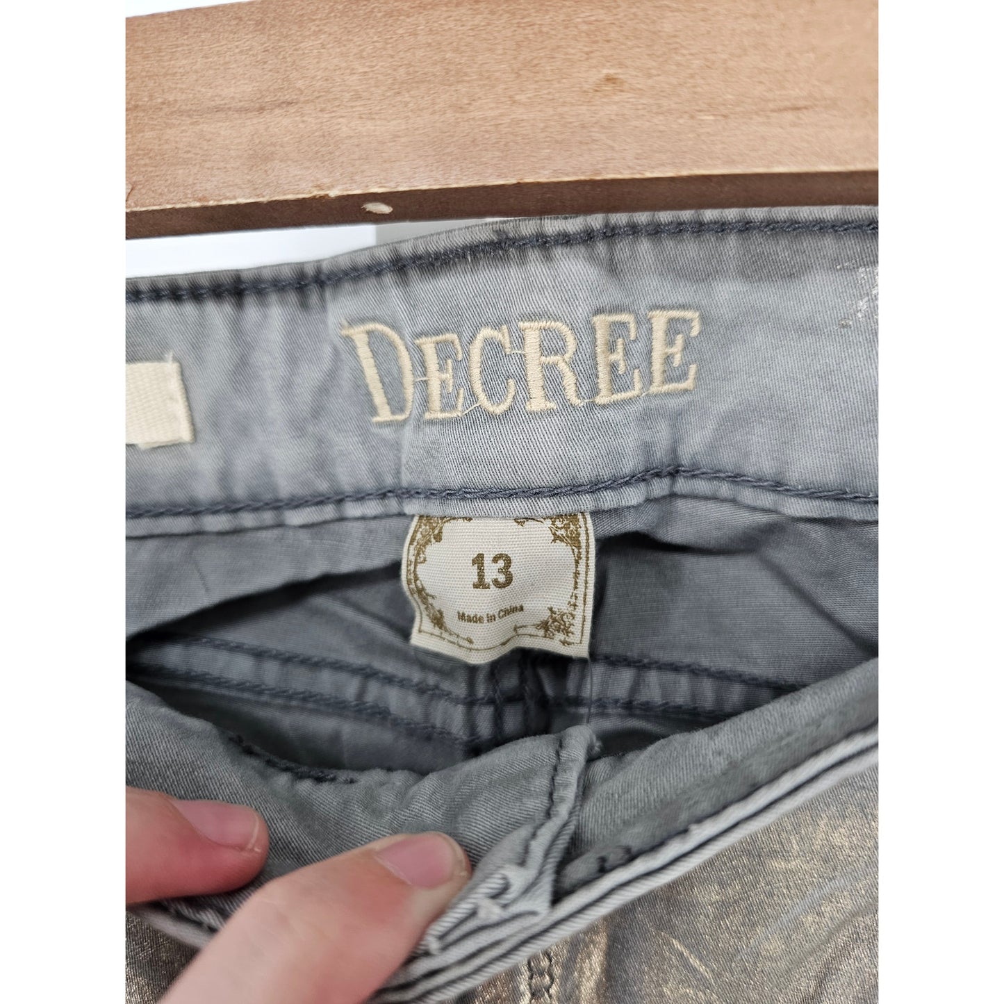 Decree Juniors Sz 13 Super Skinny Jeans Metallic Gold Gray Print Grunge