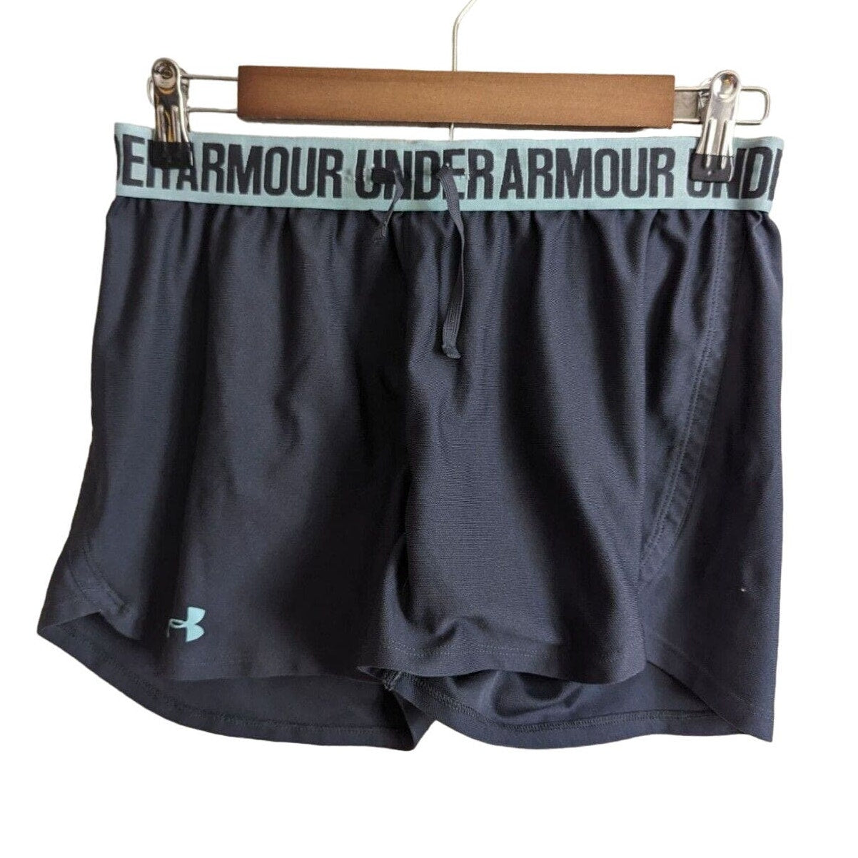 Under AArmour Womens Sz M Running Shorts Dark Gray Light Blue