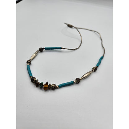 Vintage Southwestern Style Single Strand Necklace Teal and Silver Tone