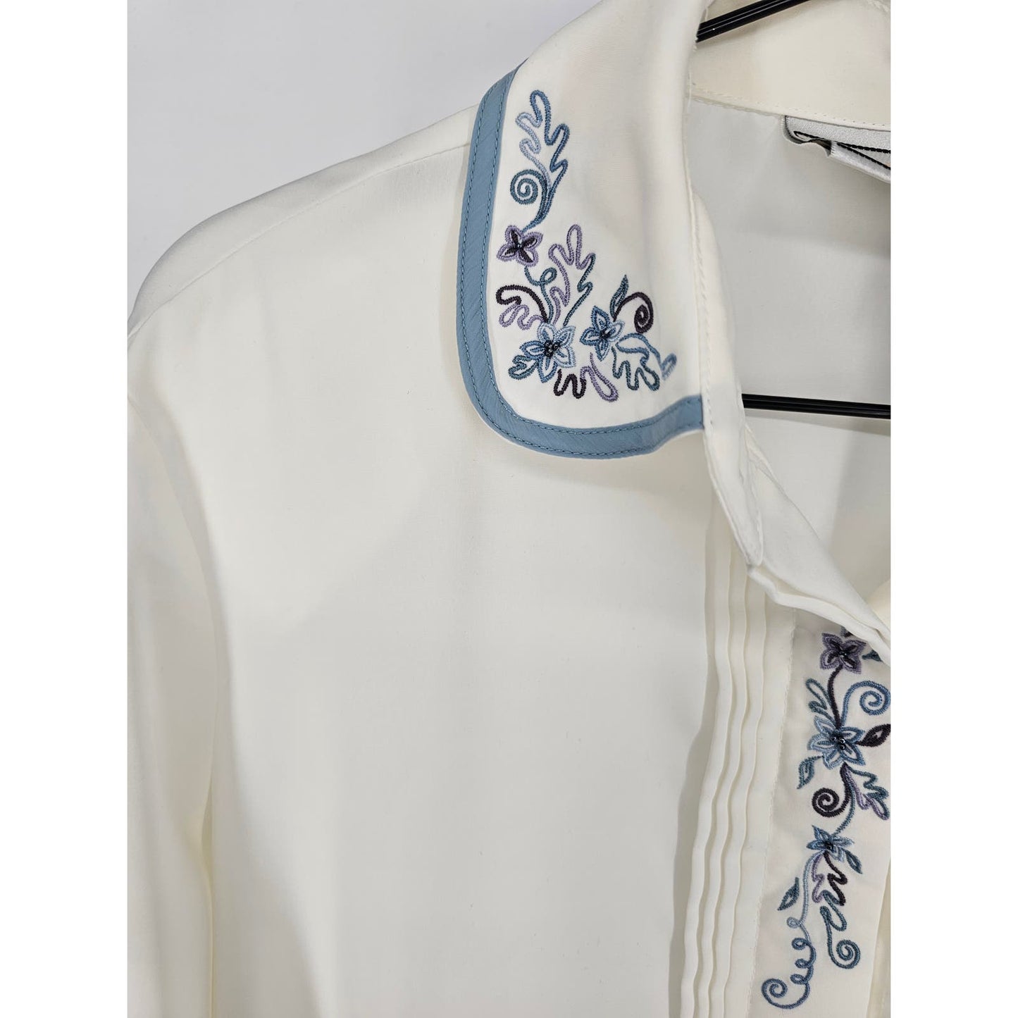 Vintage Napa Valley Womens Sz S Long sleeve Dress Shirt White Floral Embroidered