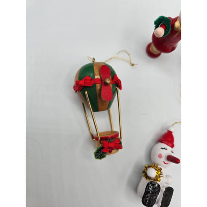 Lot of 5 Vintage Hand Painted Wooden Christas Ornaments Hot Air Balloon Santa