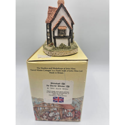 David Winter Cottages Shirehall 1985 Vtg Figurine Medieval English Collectable