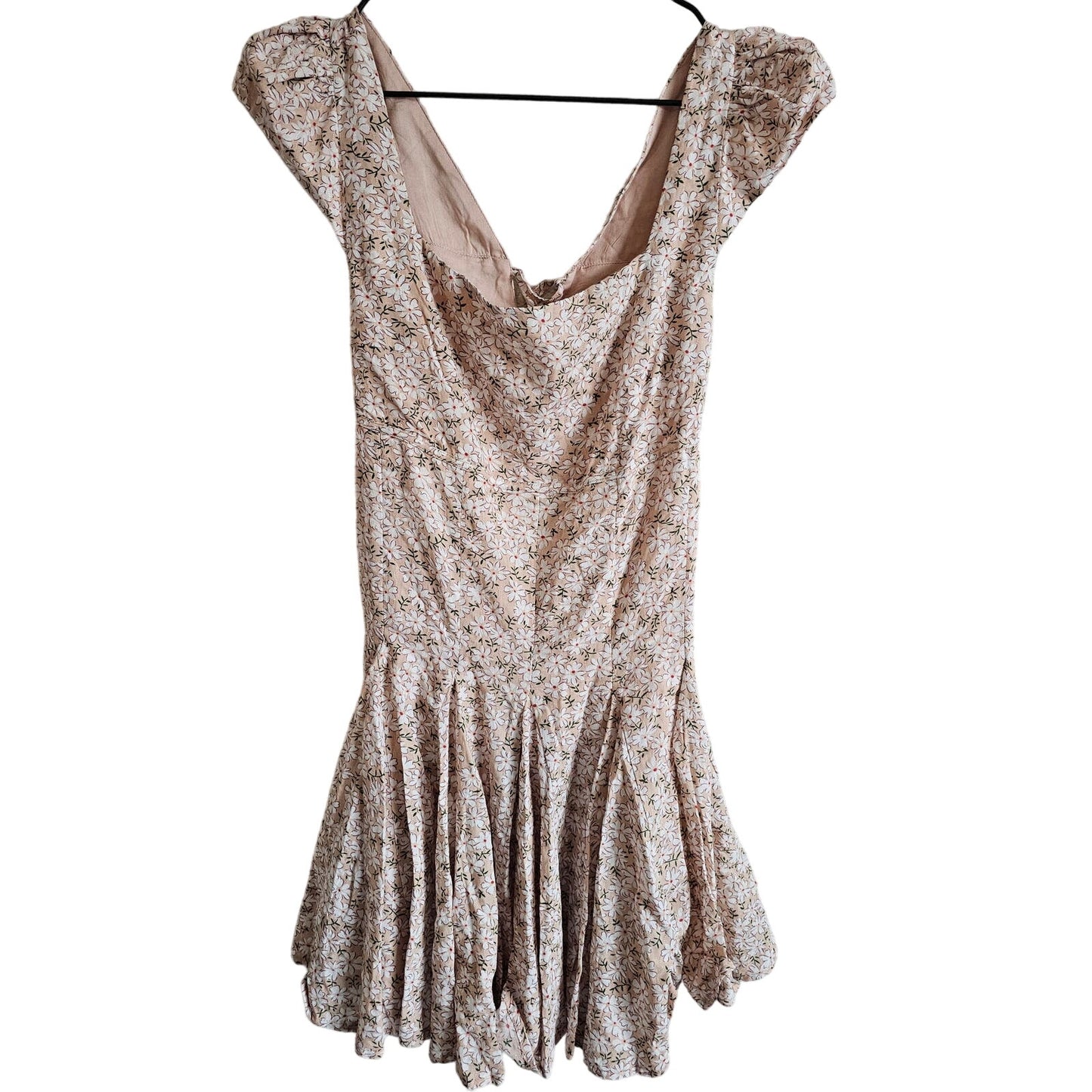 Fate Womens Sz M a Line Skater Dress Beige Floral Keyhole Back Renaissance