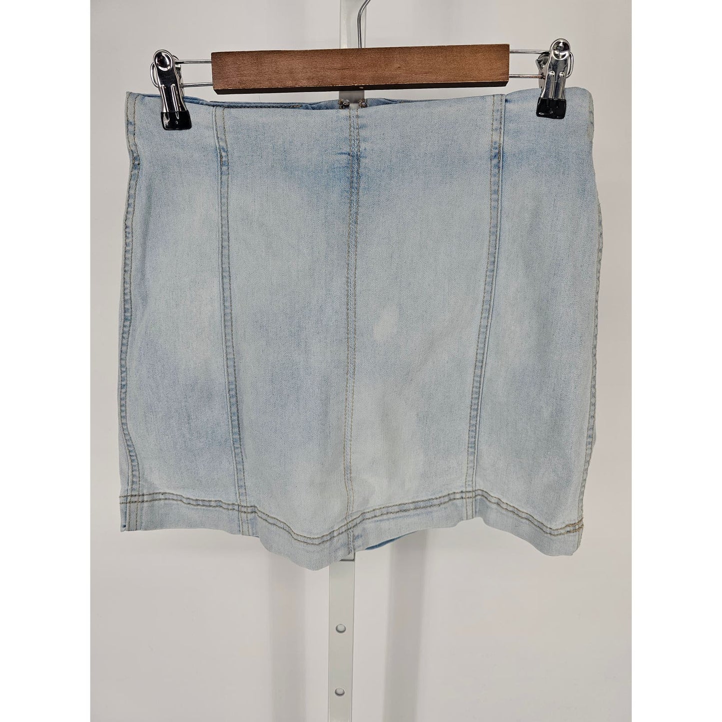 Wild Fable Womens Sz 4 Light Wash Blue Jean Denim Mini Skirt