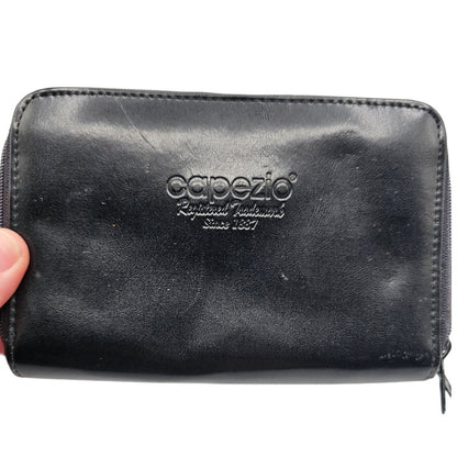 Capezio Womens Black Leather Zip Up Accordion Style Wallet