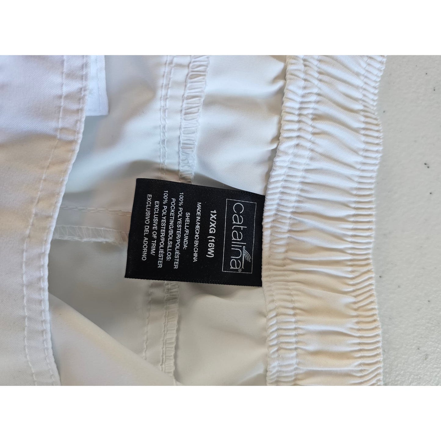 Catalina Womens Sz 1X Athletic Shorts White Black Trim