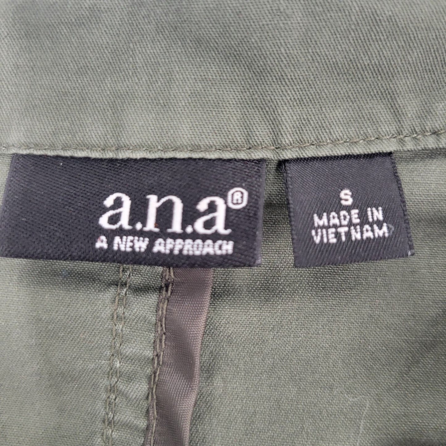 ANA A New Approach Womens Sz S Zip Up Safari Style jacket Olive Green and Gold