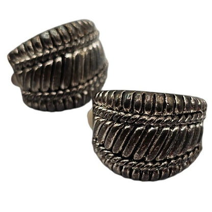 Vintage Silver Tone Clip O Earrings Clamshell Detailed Intricate Metal