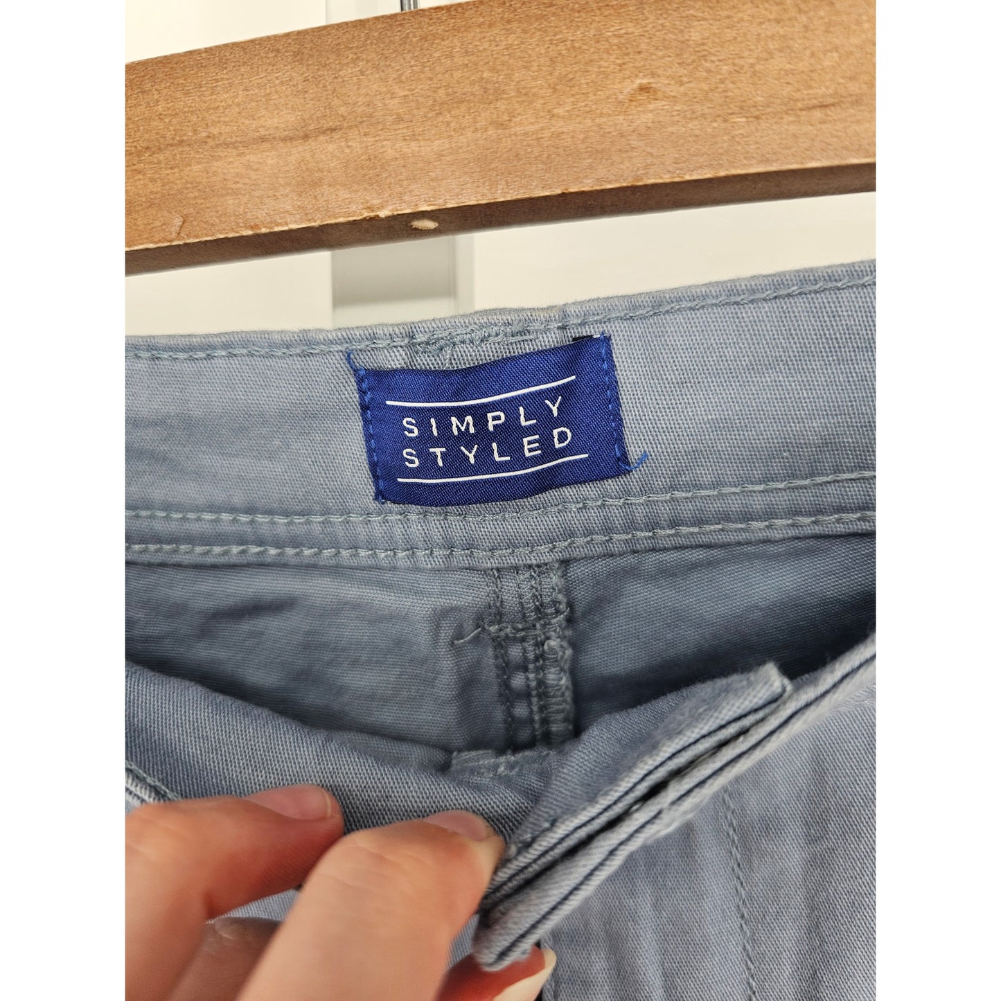 Simply Styled Womens Sz 12 Cotton Blend Light Blue Chino Shorts Cuffed