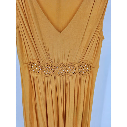 Sangria Womens Sz M Midi Length V Neck Dress Gold Sleeveless Crochet Detail