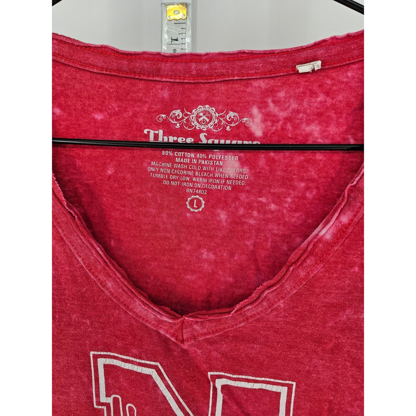 Three Square Nebraska Huskers Womens Sz L Short Sleeve V Neck T Shirt Stonewash