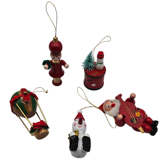 Lot of 5 Vintage Hand Painted Wooden Christas Ornaments Hot Air Balloon Santa