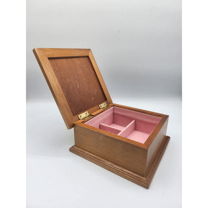 Vintage 1960s Ceramic Tile Wooden Jewelry Trinket Box Makeup Vanity Scene