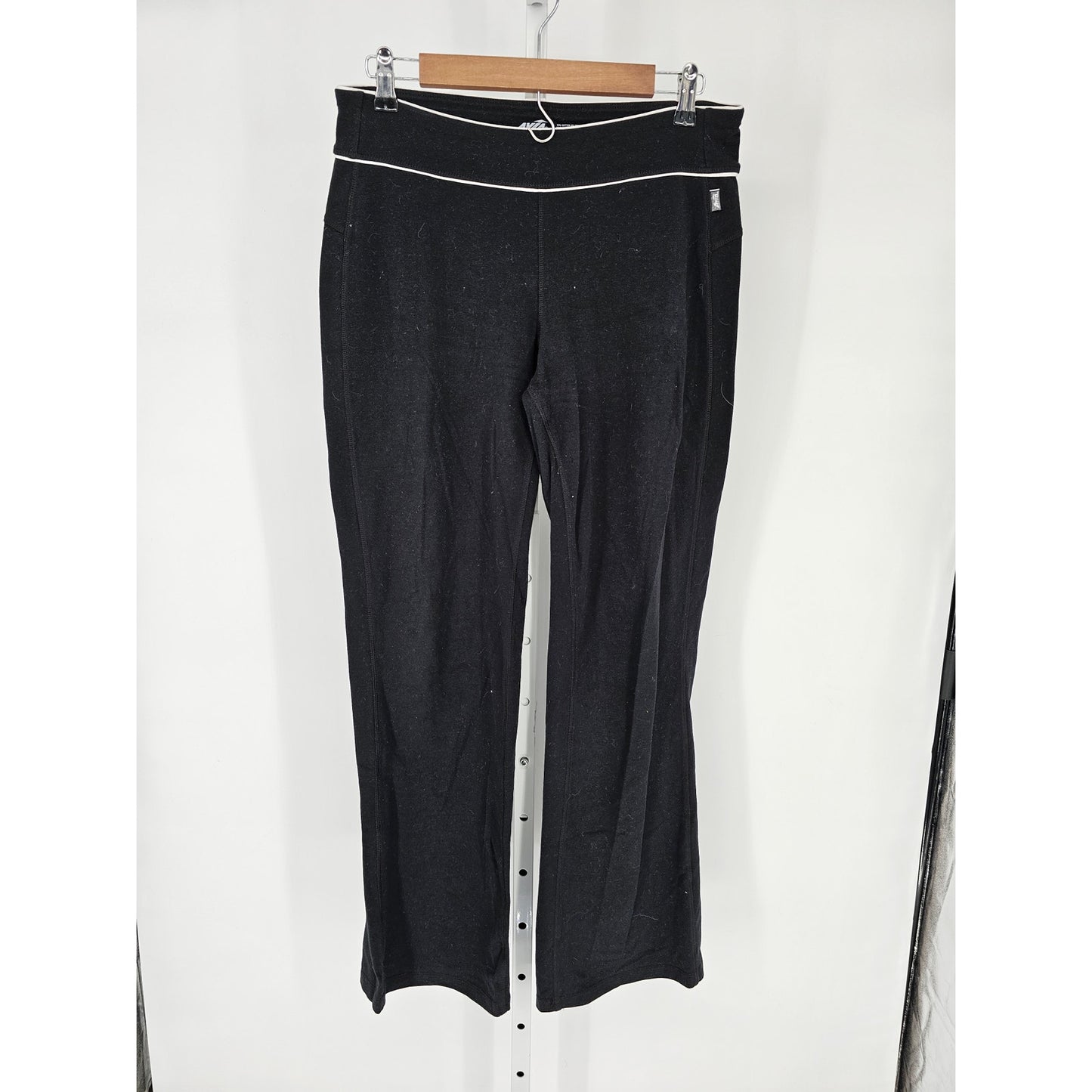 Avia Womens Sz M Pull On Straight Leg Lounge Pants Black White