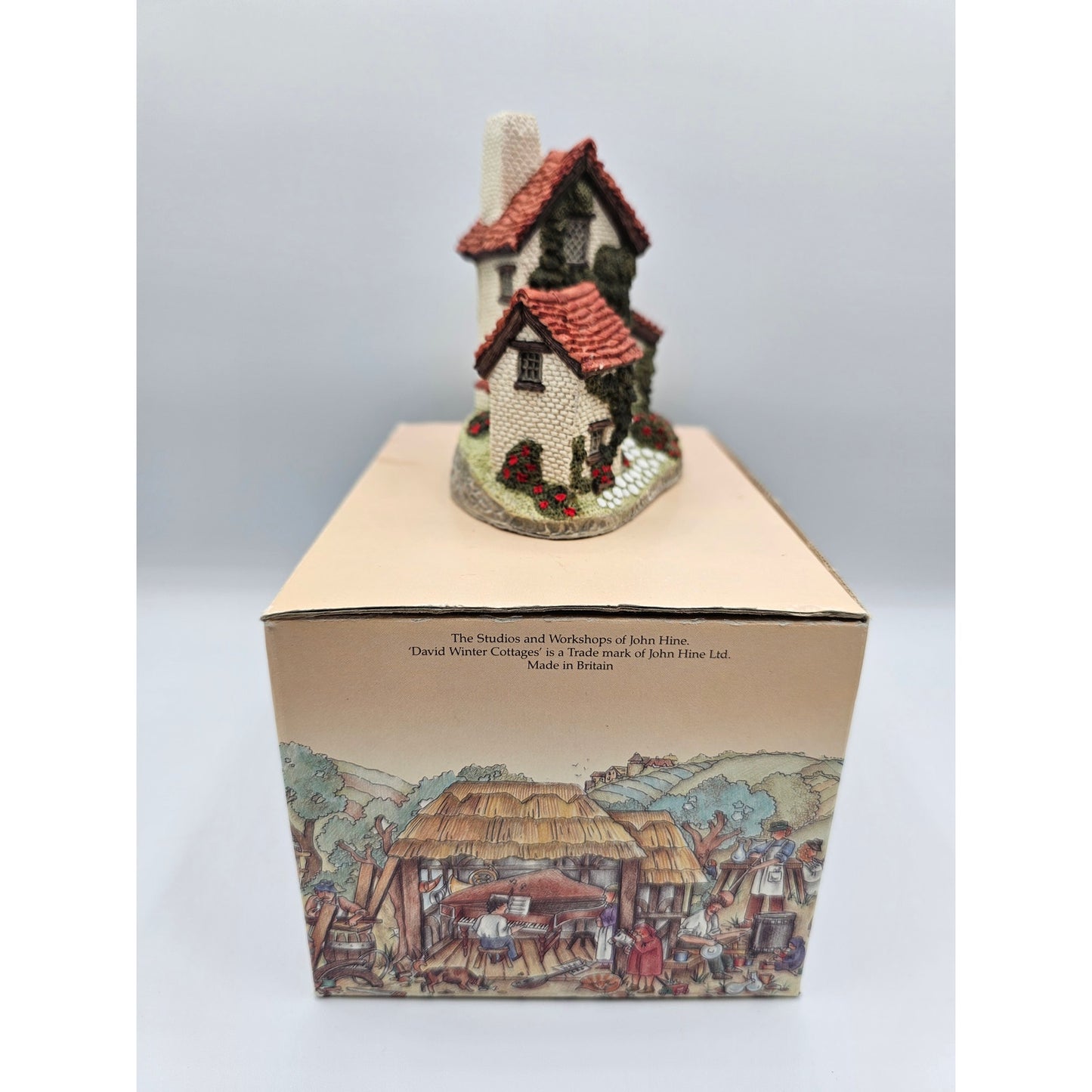 Vintage David Winter Cottages 1982 Ivy Cottage In Box