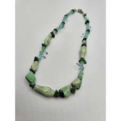 Vintage Single Strand Stone Glass Beaded Necklace Fish Pendant Green Nautical