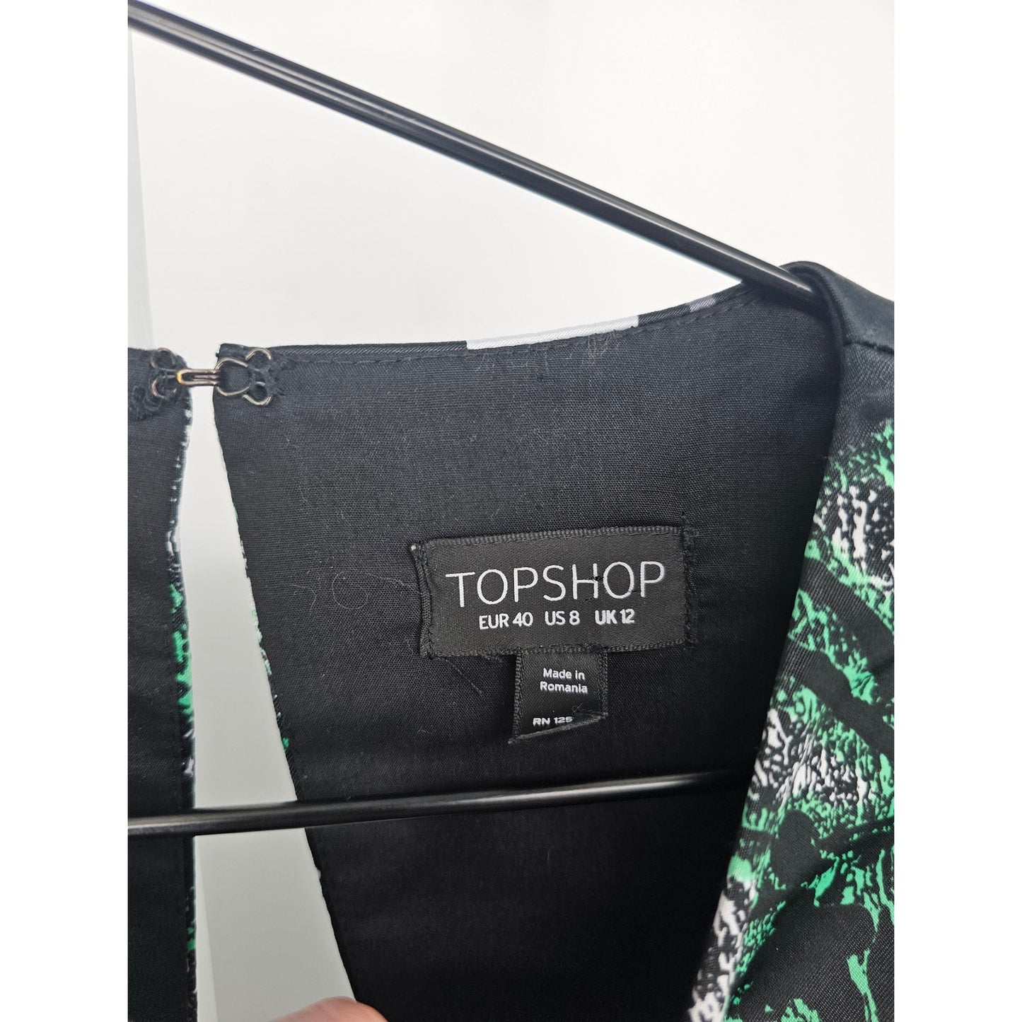 Topshop Womens Sz 8 Above Knee short Sleeve Dress w. Cutouts Green Black Floral