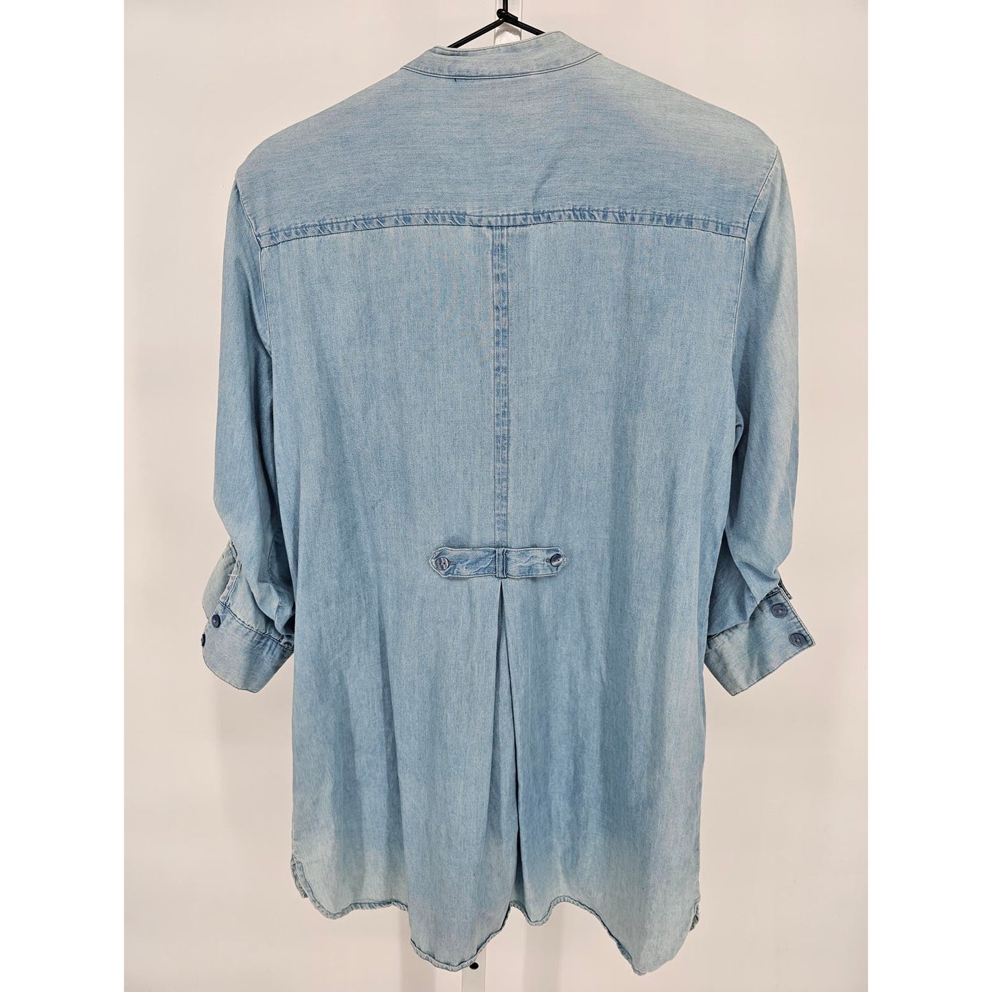 Style & Co Womens Sz M Ombre Chambray Cotton Blouse Blue Embellished Neckline