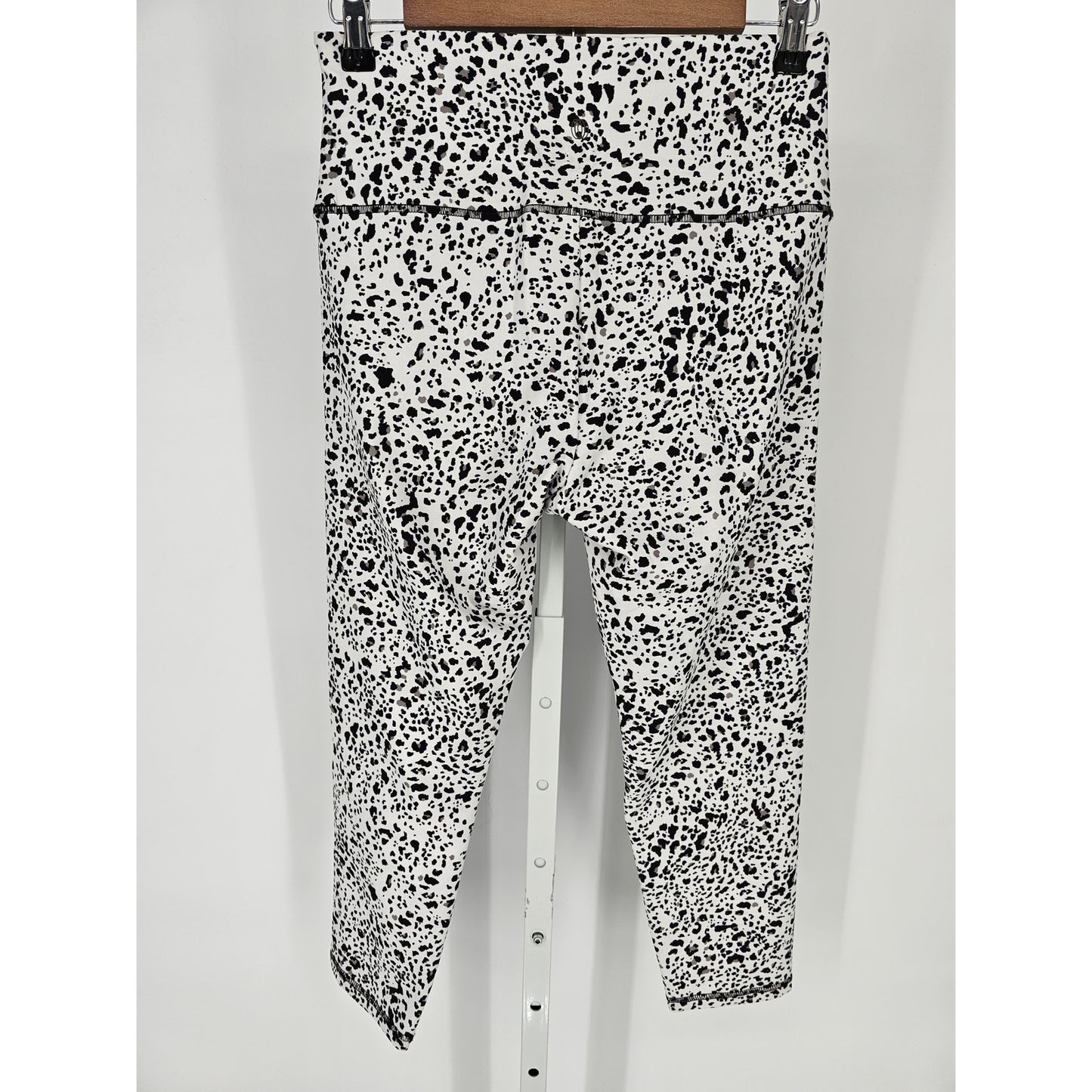 Balance Collection Womens Sz L Cropped Athletic Pants White Black Animal Print