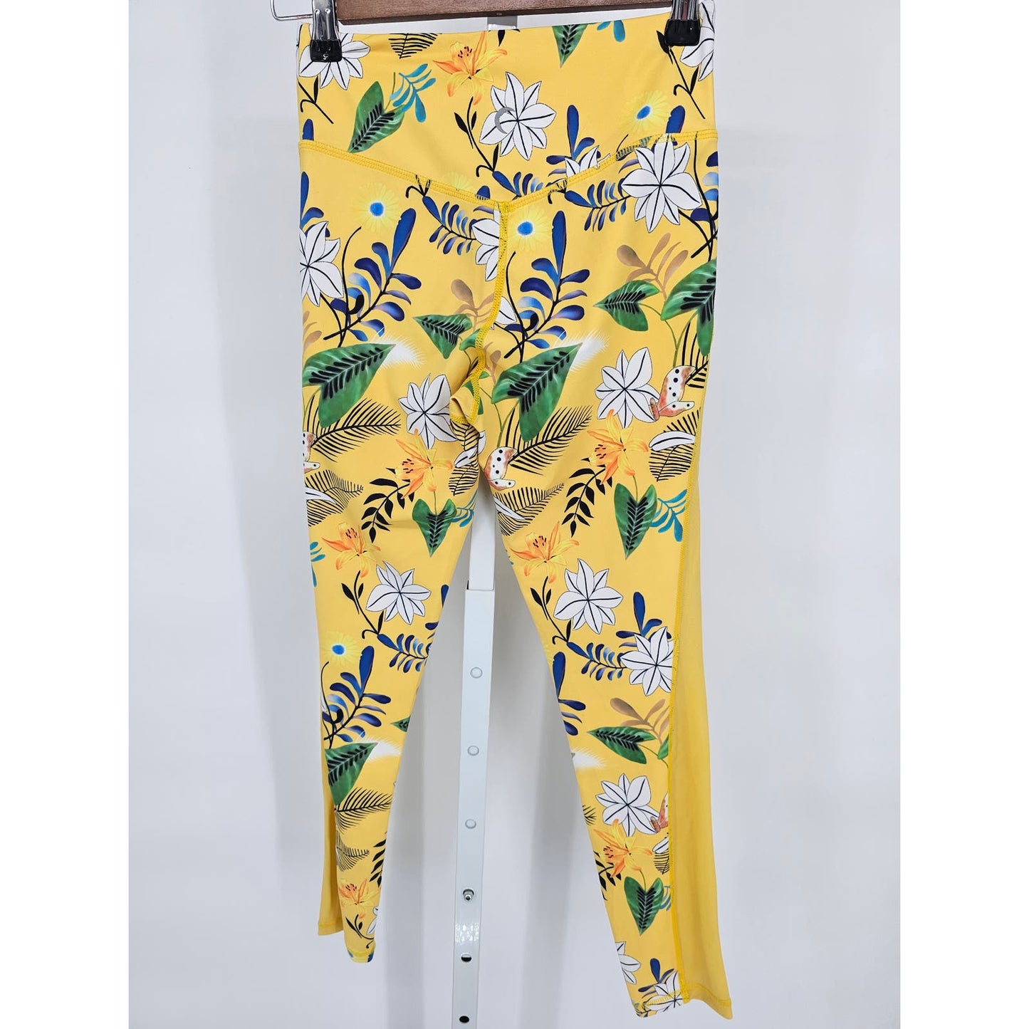 Zyia Active Womens Sz 2 Full Length Athletic Leggings Bright Yellow Floral