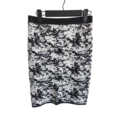 Forever 21 Womens Sz M Knee Length Pencil Skirt Black White Marble Knit