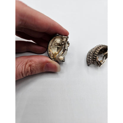 Vintage Silver Tone Clip O Earrings Clamshell Detailed Intricate Metal