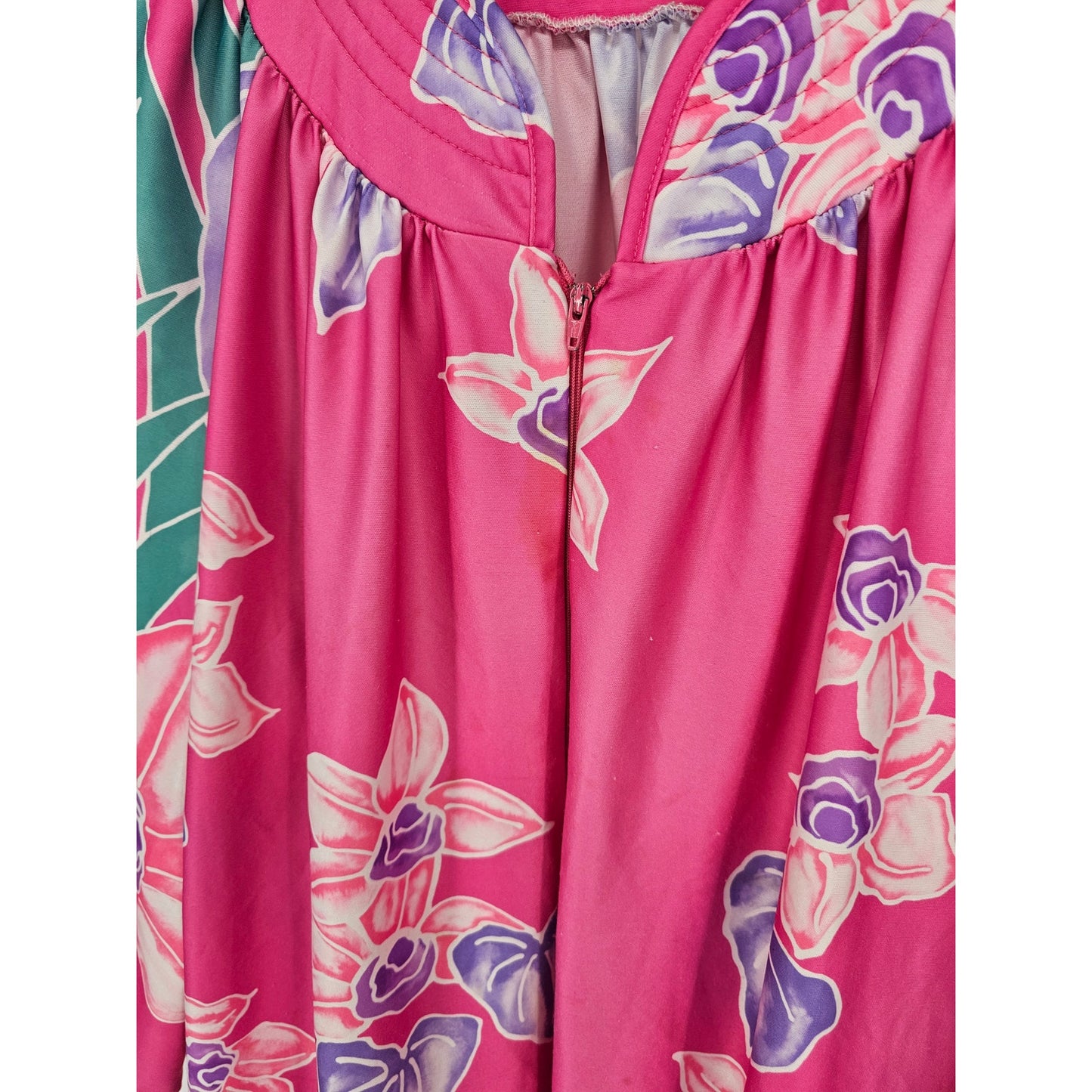 Sears Carriage Court Medium Nightgown Brushed Poly Satin Long Sleeve Pink Floral