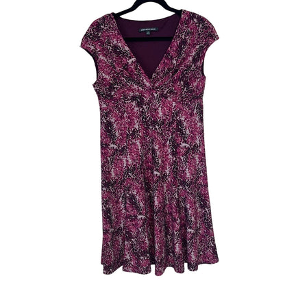 Jones Wear Womens Sz 8 V Neck Knee Length Dress Purple Black