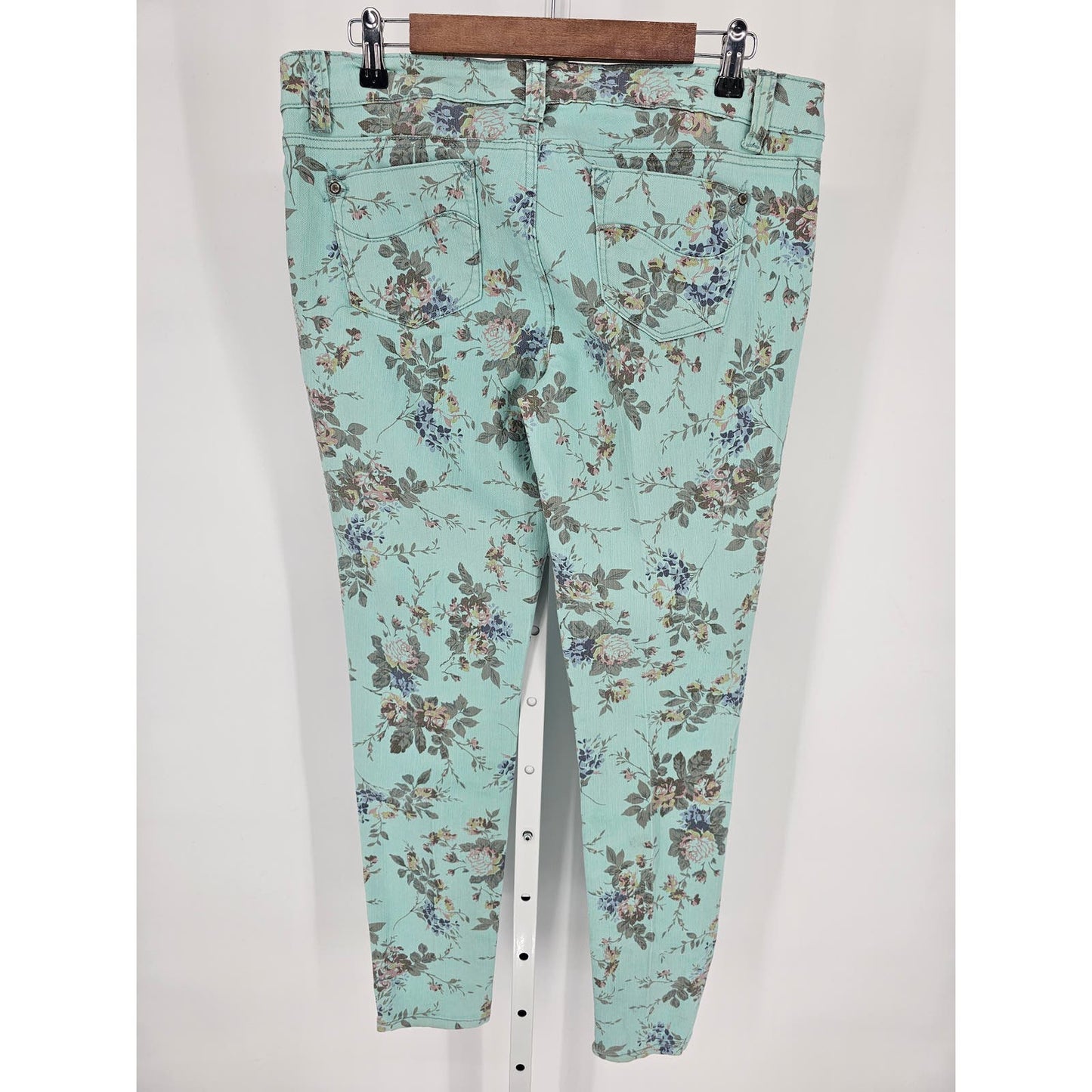 Rue 21 Womens Sz 11/12 Skinny Blue Jeans Pastel Floral Print